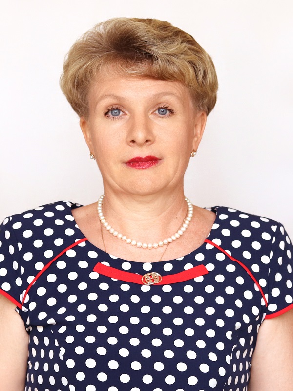 Лисюшкина Елена Ивановна.